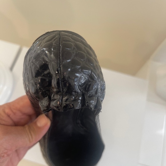 Tory Burch Reva Croc Embossed Ballet Flats - Picture 5 of 16